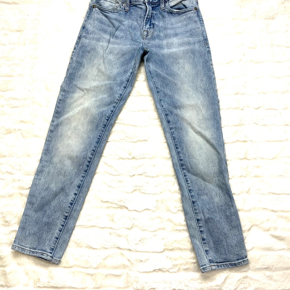 American Eagle outfitters next level flex jeans